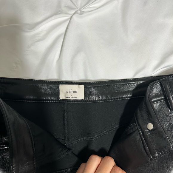 Aritzia Wilfred Melina Pants, Size 2, Black, Short Length - Picture 4 of 4